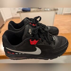 Nike Air Max Black and Red Sneakers, mens 9